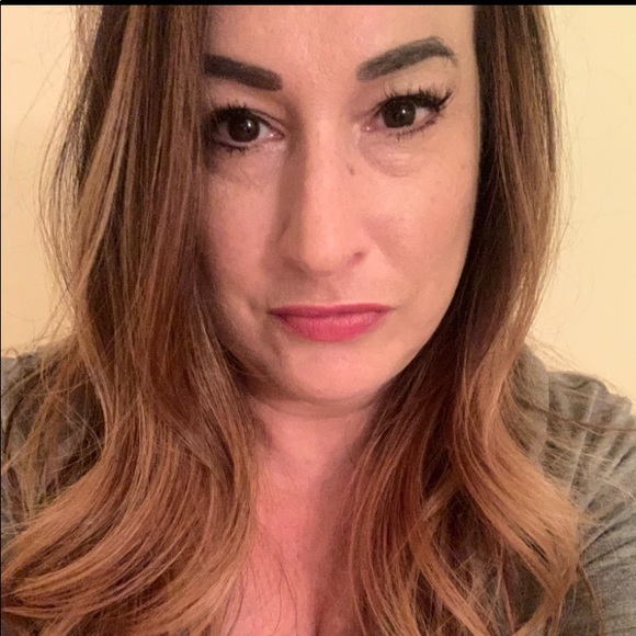 Meet your Posher, Randi - Picture 2 of 2